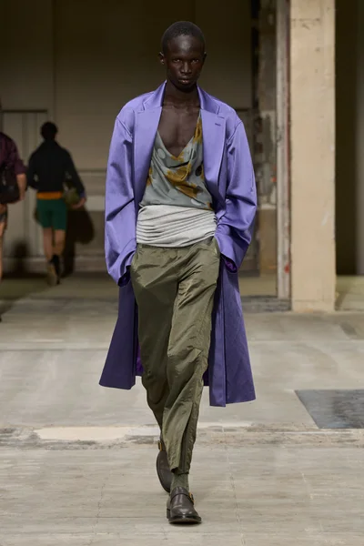 Look 43